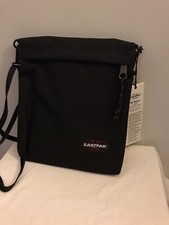Eastpak lux black shoulder bag - black,