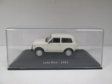 LADA NIVA 2121 / 1600 Blanc