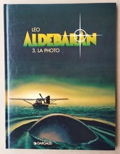 LEO  --- ALDEBARAN (3). LA PHOTO --- 1997. SIGNÉ.