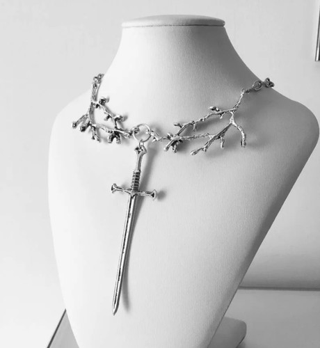 Collier épée viking chaîne