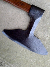 ANCIENNE DOLOIRE FORGEE - OUTIL DE FORESTIER CHARPENTIER -