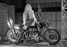 BRIGITTE BARDOT - HD - HARLEY