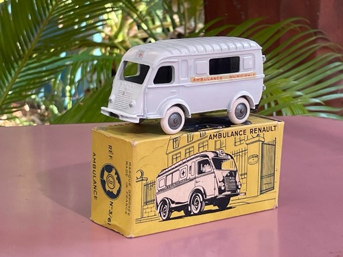 Cij renault ambulance neuf - cij,