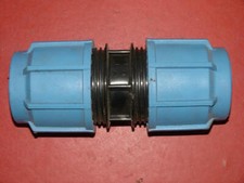 Raccord union 16mm manchon droit égal plastique pour tuyau PE polypropylène KIWA
