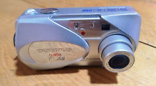 Appareil photo numérique vintage: OLYMPUS CAMEDIA C-450 ZOOM, 4.0Mp - Japon 2003