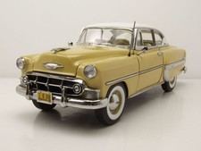 Chevrolet Bel Air Hardtop Coupé 1953 Jaune Blanc Modèle 1:18 Sun Star