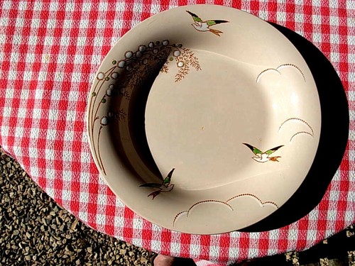 Bel assiette creuse - , ancien