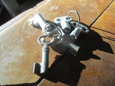 Lot Petites Clés d'Ancien Cadenas Boite tôle Coffre Coffret Porte