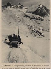 1938  --  DESCENTE DES AUTOCHENILLES A TRAVERS LA MARYIONAISE DIRECTION BRIANCON