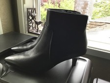 Clarks Bootie Shoes Size 9.5, EU 41, UK 7