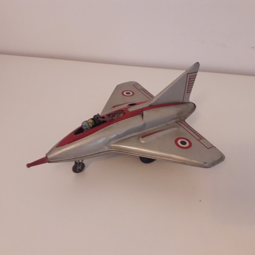 Avion ancien joustra - en, tole