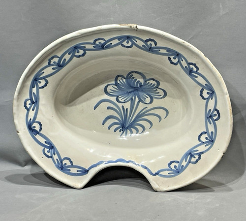 Nevers plat barbe faïence - a,