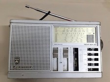 Récepteur Radio World GRUNDIG Yacht Boy 310 pour pièces ou réparation vintage
