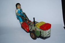 JOUET ANCIEN TOLE SERIGRAPHE CHINOIS LA TRACTEUR TONDEUSE A GAZON