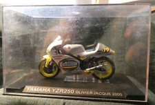 MOTO / YAHAMA YZR 250 OLIVIER JACQUE 2000    1/24   NEUF  EN BOITE PEXI