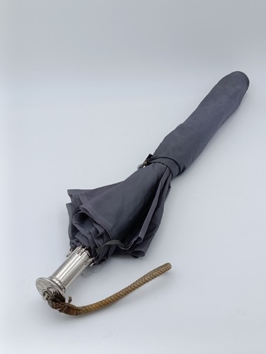 Ancien parapluie ombrelle