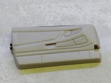 1/18  Intérieur de porte