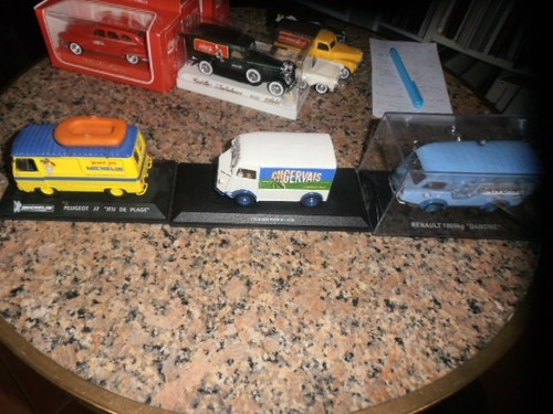 Camions peugeot j7 - 3,