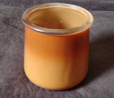 POT DE YAOURT EN VERRE TEINTE - VINTAGE
