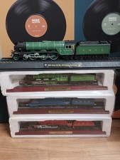 Lot De 4 Trains Miniature