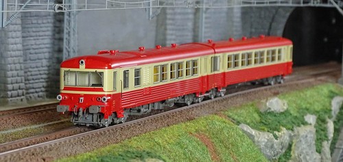 Models 10039 autorail ead - autorail,