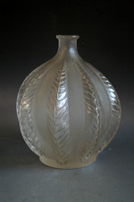 VASE EN VERRE RENE LALIQUE