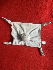 🇫🇷 doudou Chat Gris Clair Carré Bleu Marine 4 Nouettes BOUT’CHOU MONOPRIX TTBE