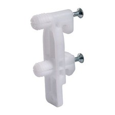 Fixation avant de façade