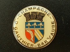 PIN'S  CHAMPAGNE  D . GAUTHIER