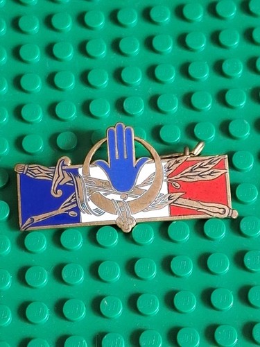 Insigne médaille - médaille,