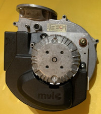 Ventilateur 230Vac ebmpapst RG130/0800-3612 (2 connecteurs) De Dietrich SBK