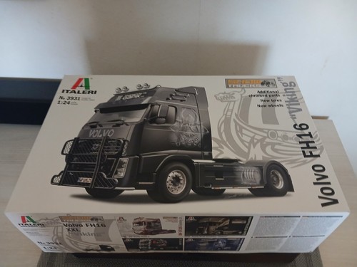Maquette camion volvo 16 - camion,
