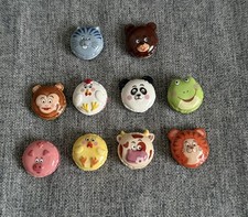 SÉRIE COMPLÈTE DE FÈVES ROI MACARONS 2024