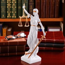 Impressionnante Thémis