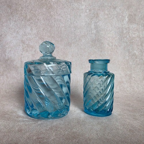 Pot couvert petit flacon en - et,