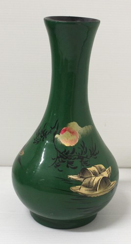 Vase laque peint la - -,