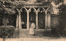 Dijon - Jardin de l'arquebuse - Une logette