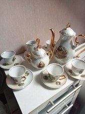 service a thé en porcelaine