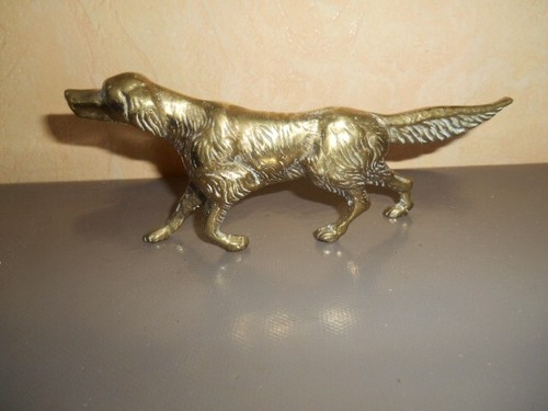 Bronze doré chien épagneul - doré,
