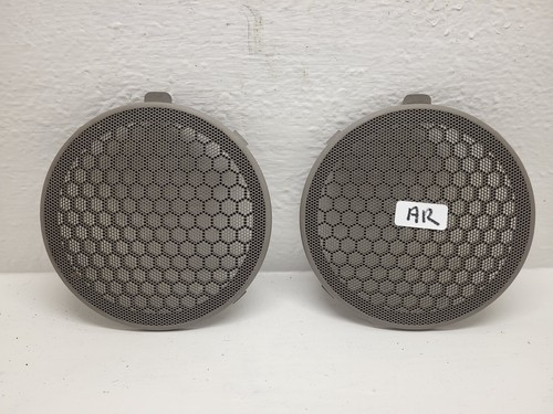 Grille haut parleur - , porte