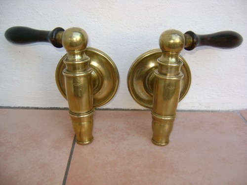 Ancienne paire robinets de - ancienne,