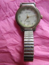 Vintage: montre de femme "Spirale" mécanisme à quartz avec bracelet métal