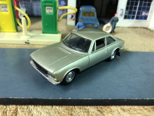 Peugeot 504 coupé 1978 - v6,