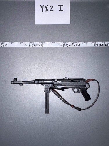 Scale wwii german mp 40 - 1/6,