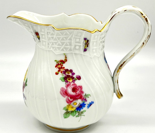 Meissen brandenstein creamer - meissen,