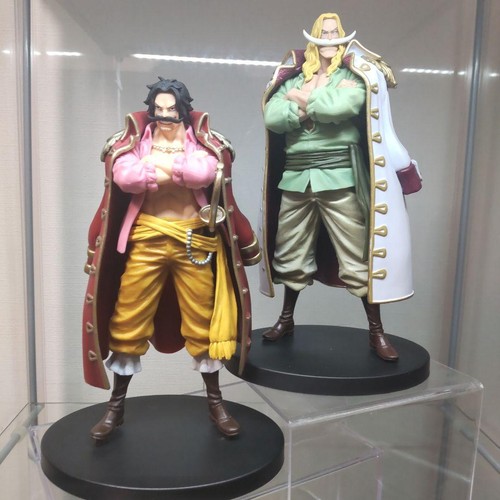 Lot figurines roger - de,