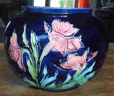 jolie et ancien vase boule en