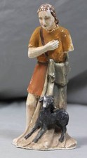 Statuette en plâtre - Berger au mouton noir - peinte - 19,5 cm environ.   /S255