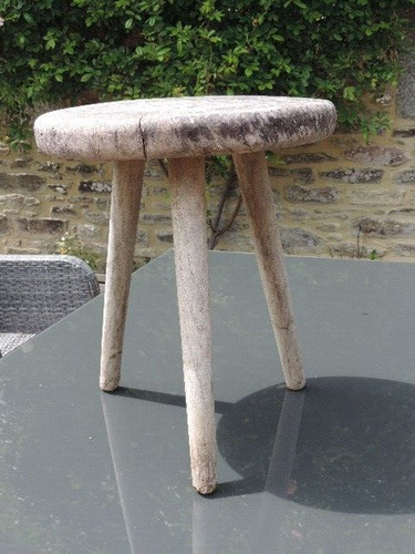 Tabouret brutaliste - 🟢,