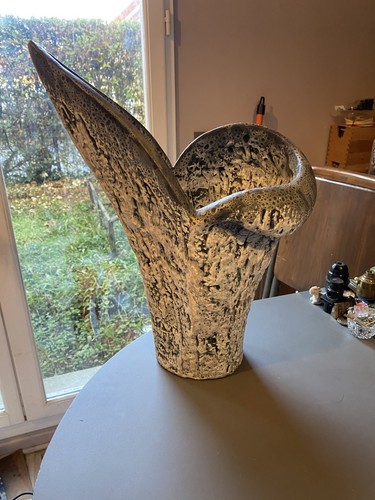 Grand vase sculpture - grand,